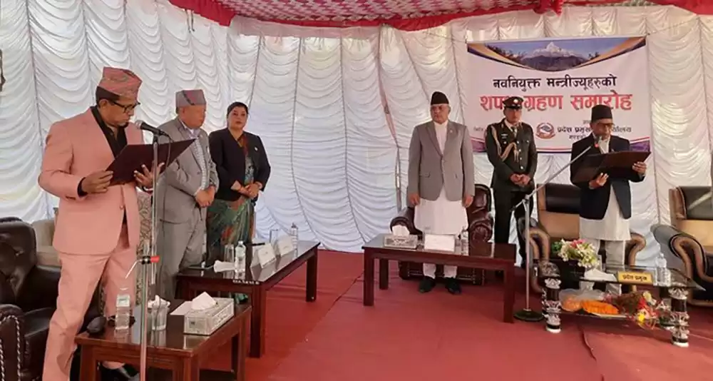 भौतिक पूर्वाधार मन्त्री दीपक मनाङेले लिए शपथ