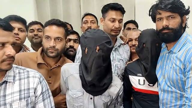 टाइगर श्रफ गोलीबारीका तीन शंकित पक्राउ